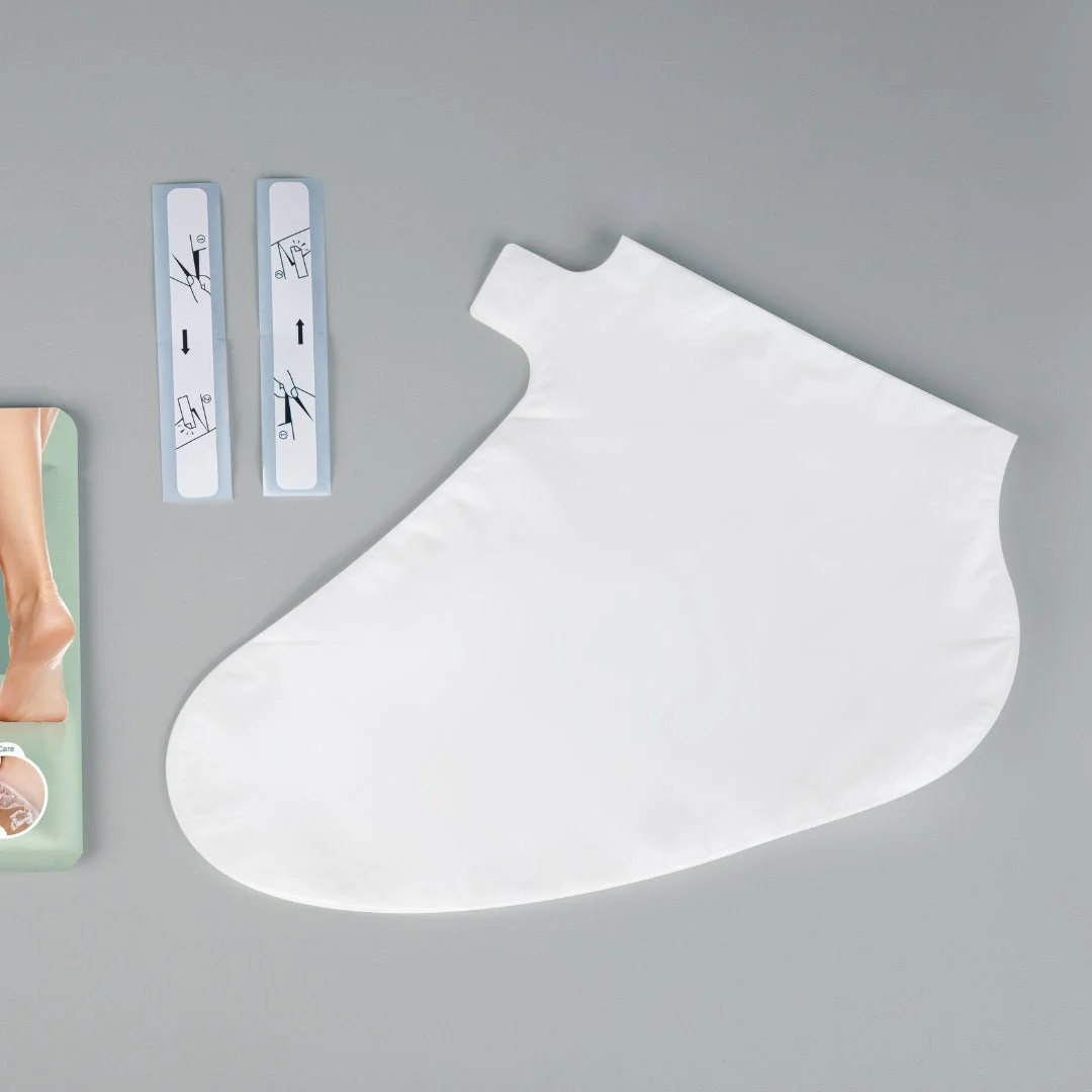 Essential Foot Peeling Mask [2pcs] - Image 2