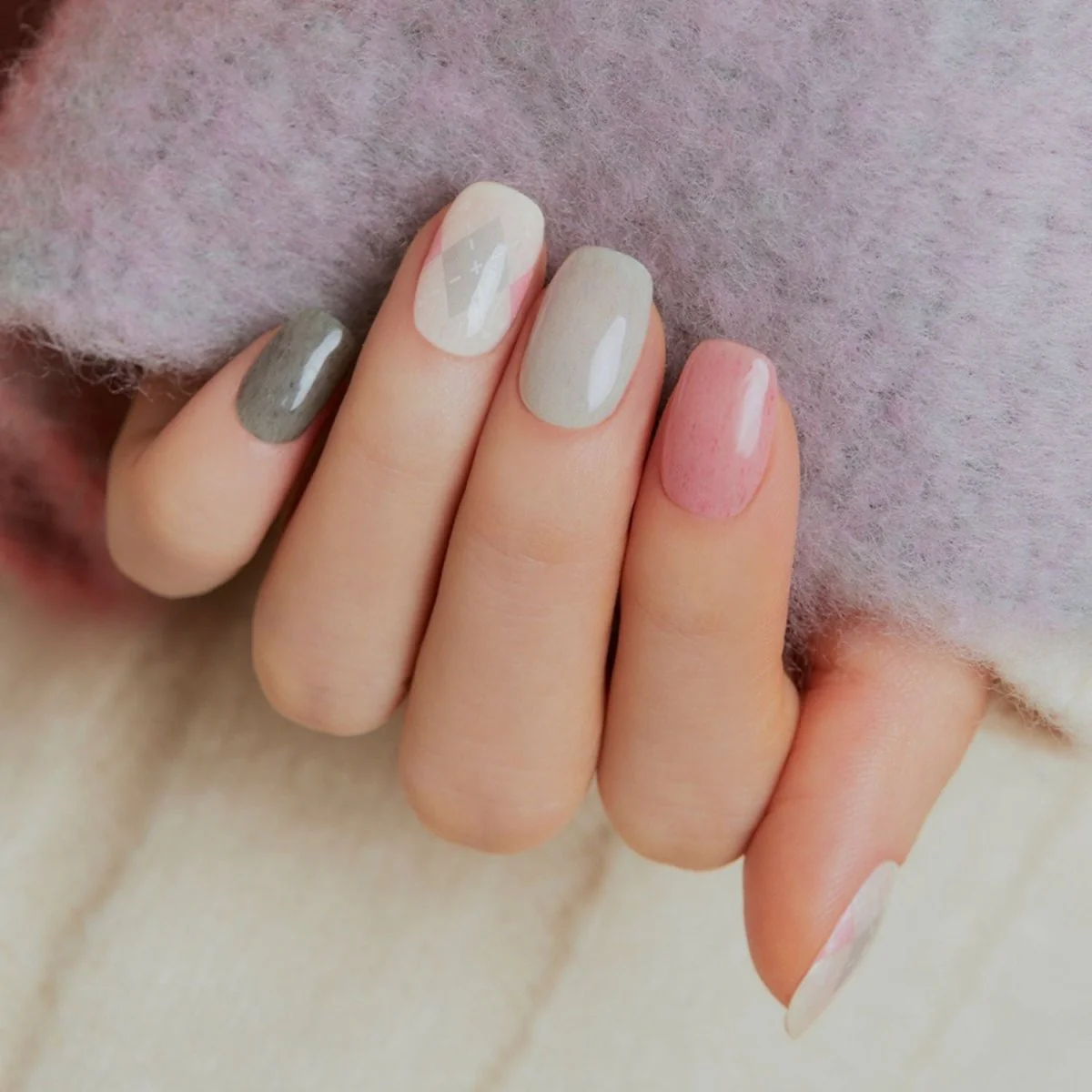 Semi-Cured Gel Nail - N Cozy-Mood - Image 2