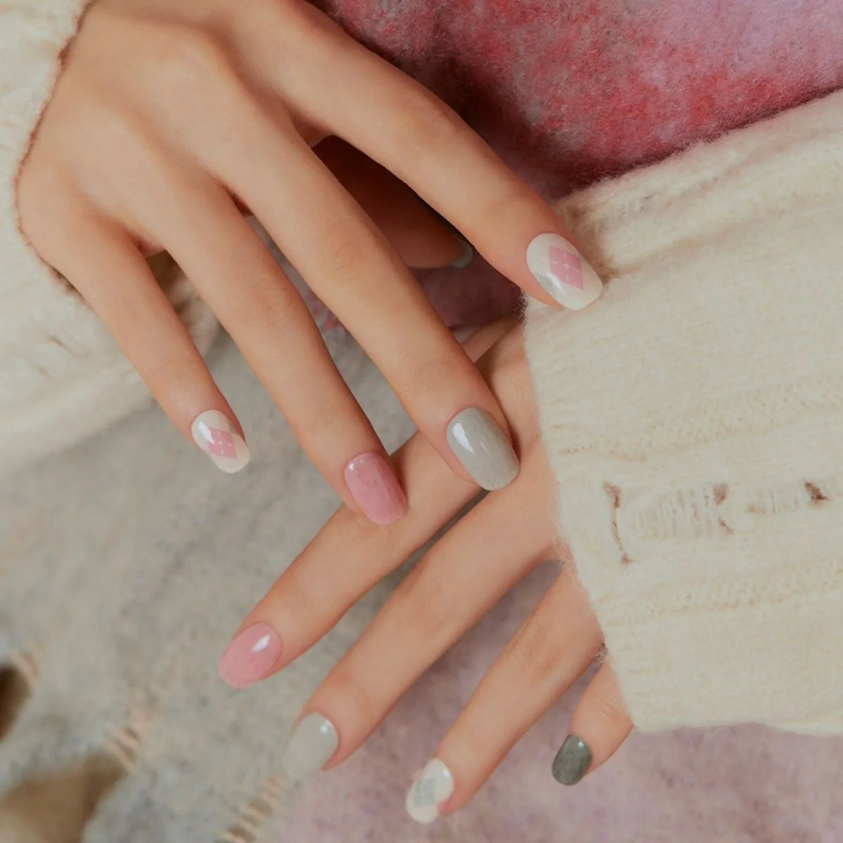 Semi-Cured Gel Nail - N Cozy-Mood - Image 3