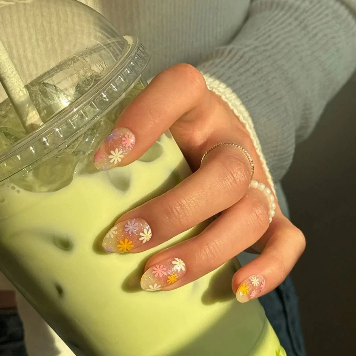 Semi-Cured Gel Nail - N Daisy Disco - Image 6